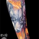 Фото рисунка тату волк на руке 16.12.2021 №0076 - Wolf tattoo - tatufoto.com