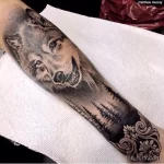 Фото рисунка тату волк на руке 16.12.2021 №0084 - Wolf tattoo - tatufoto.com