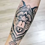 Фото рисунка тату волк на руке 16.12.2021 №0091 - Wolf tattoo - tatufoto.com