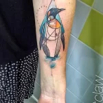 Фото тату пингвин 06,12,2021 - №052 - penguin tattoo - tatufoto.com