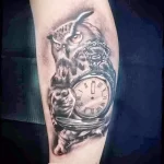 Фото тату сова с часами 13,12,2021 - №035 - Owl Tattoo With Clock - tatufoto.com