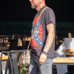 Мужчина со старыми тату узорами на руках08 - Уличная тату (street tattoo) от tatufoto.com 0574