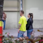 Фото тату на предплечье мужчины: сложный рисунок в темных тонах, детализированные линии и тени, реалистичный стиль. Идеи для тату.