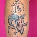 Рисунок тату со знаком зодиака козерог 22.01.22 №0306 - tattoo Capricorn tatufoto.com