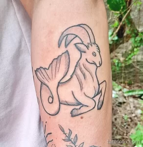 Рисунок тату со знаком зодиака козерог 22.01.22 №0338 - tattoo Capricorn tatufoto.com