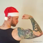 Фото тату к рождеству и новому году 07.01.22 №0191 - tattoo for christmas tatufoto.com