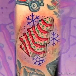Фото тату к рождеству и новому году 07.01.22 №0349 - tattoo for christmas tatufoto.com