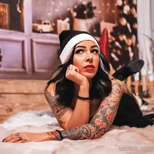 Фото тату к рождеству и новому году 07.01.22 №0545 - tattoo for christmas tatufoto.com