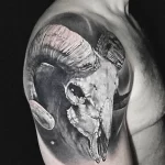 Мужской рисунок тату с животным 21.02.22 №0082 - Male animal tattoo tatufoto.com