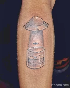 Тату с напитком Виски 12.02.22 №0137 - whiskey tattoo tatufoto.com