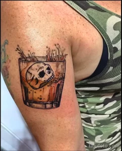 Тату с напитком Виски 12.02.22 №0139 - whiskey tattoo tatufoto.com
