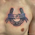 Фото тату подкова 17.02.22 №0018 - horseshoe tattoo tatufoto.com