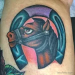 Фото тату подкова 17.02.22 №0069 - horseshoe tattoo tatufoto.com