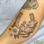 Фото тату подкова 17.02.22 №0157 - horseshoe tattoo tatufoto.com