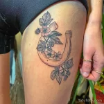 Фото тату подкова 17.02.22 №0170 - horseshoe tattoo tatufoto.com