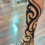 Фото трайбл тату нога 23.02.22 №0001 - tribal tattoo tatufoto.com