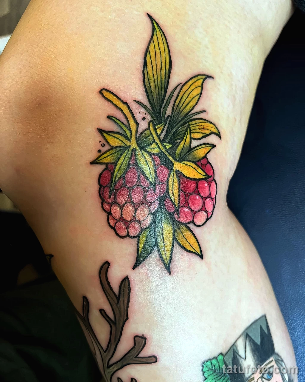 Фото цветного рисунка тату 13.02.22 №0088 — color drawing tattoo tatufoto.com