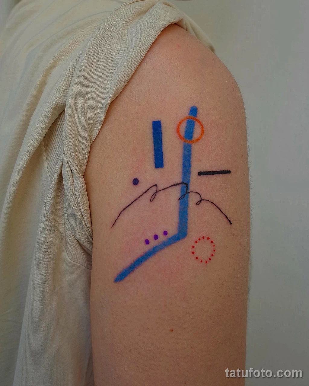 Фото цветного рисунка тату 13.02.22 №0145 — color drawing tattoo tatufoto.com