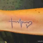 тату биение сердца 06.02.22 №0009 - heart tattoo tatufoto.com
