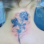 тату роза на шее 02.02.22 №0025 - neck tattoo tatufoto.com