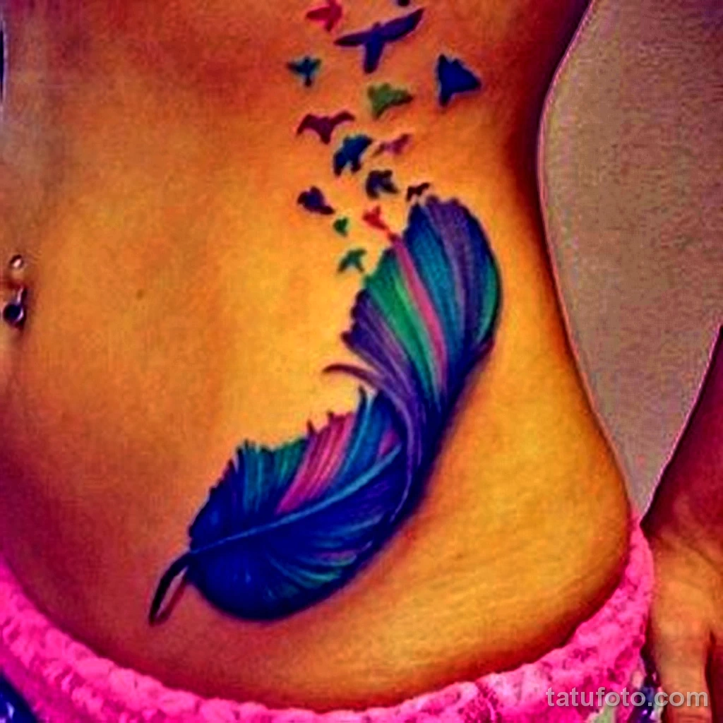 тату цветное перо 13.02.22 №0015 — color drawing tattoo tatufoto.com