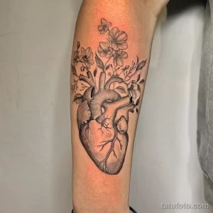 фото тату с рисунком сердца 05.02.22 №0244 - heart tattoo photo tatufoto.com