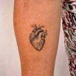 фото тату с рисунком сердца 05.02.22 №1138 - heart tattoo photo tatufoto.com