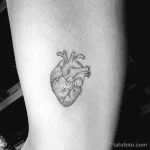 фото тату с рисунком сердца 05.02.22 №1366 - heart tattoo photo tatufoto.com