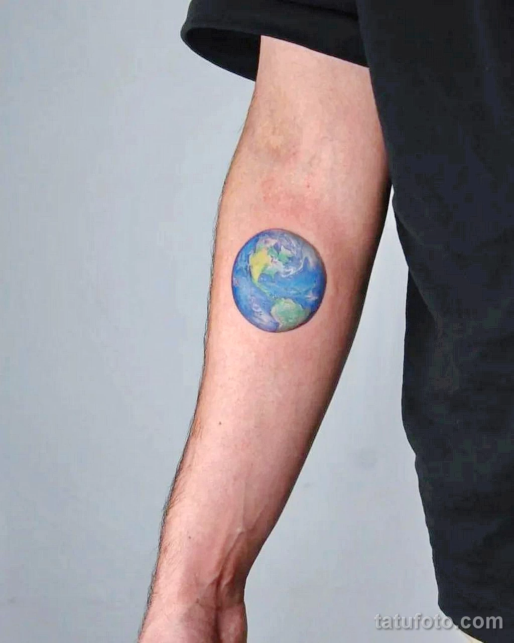 Фото тату планета Земля 28.03.22 №0004 - planet earth tattoo tatufoto.com