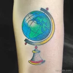 Фото тату планета Земля 28.03.22 №0561 - planet earth tattoo tatufoto.com