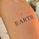 Фото тату планета Земля 28.03.22 №0696 - planet earth tattoo tatufoto.com