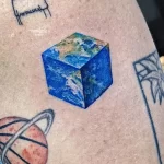 Фото тату планета Земля 28.03.22 №0844 - planet earth tattoo tatufoto.com