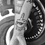 Смешные и весёлые рисунки тату с приколом 10.04.22 №0545 - fun tattoo tatufoto.com