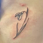 Фото тату цветок подснежника 19.04.22 №0010 - snowdrop flower tattoo tatufoto.com