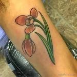 Фото тату цветок подснежника 19.04.22 №0051 - snowdrop flower tattoo tatufoto.com