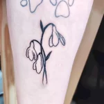 Фото тату цветок подснежника 19.04.22 №0073 - snowdrop flower tattoo tatufoto.com