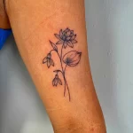 Фото тату цветок подснежника 19.04.22 №0085 - snowdrop flower tattoo tatufoto.com