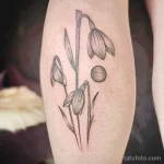 Фото тату цветок подснежника 19.04.22 №0089 - snowdrop flower tattoo tatufoto.com
