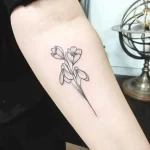 Фото тату цветок подснежника 19.04.22 №0095 - snowdrop flower tattoo tatufoto.com
