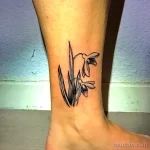 Фото тату цветок подснежника 19.04.22 №0116 - snowdrop flower tattoo tatufoto.com