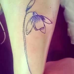 Фото тату цветок подснежника 19.04.22 №0255 - snowdrop flower tattoo tatufoto.com