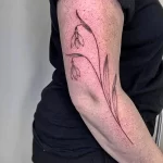 Фото тату цветок подснежника 19.04.22 №0321 - snowdrop flower tattoo tatufoto.com