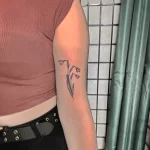 Фото тату цветок подснежника 19.04.22 №0343 - snowdrop flower tattoo tatufoto.com