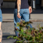 Тату рука с кинжалом внизу ноги девушки -Уличная тату-street tattoo-tatufoto.com 2