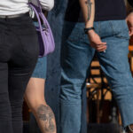 Тату рука с кинжалом внизу ноги девушки -Уличная тату-street tattoo-tatufoto.com 5