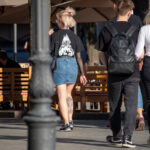 Тату рука с кинжалом внизу ноги девушки -Уличная тату-street tattoo-tatufoto.com 7
