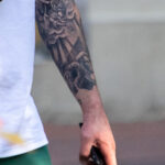 Тату с ангелами на религиозную тему на левой руке парня -Уличная тату-street tattoo-24052022-tatufoto.com 2