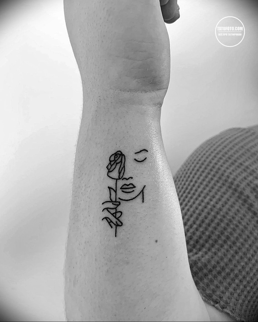 Фото девушек с тату и женских тату рисунков 28.05.22 №1100 — tatufoto.com