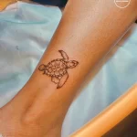 Фото тату черепаха 18.05.22 №0467 - turtle tattoo tatufoto.com
