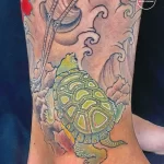 Фото тату черепаха 18.05.22 №0681 - turtle tattoo tatufoto.com